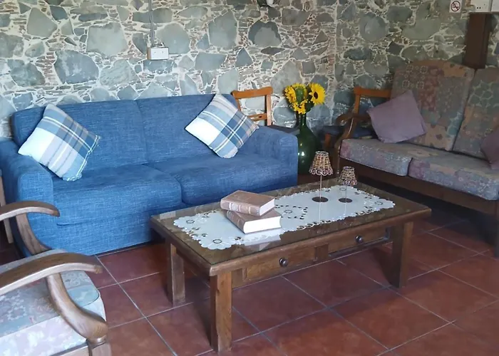 George's House Ασκάς